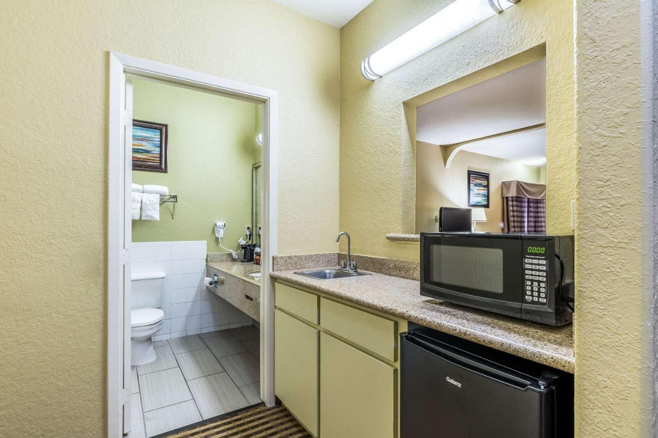Quality Suites North Houston - Spring Westfield Exterior foto
